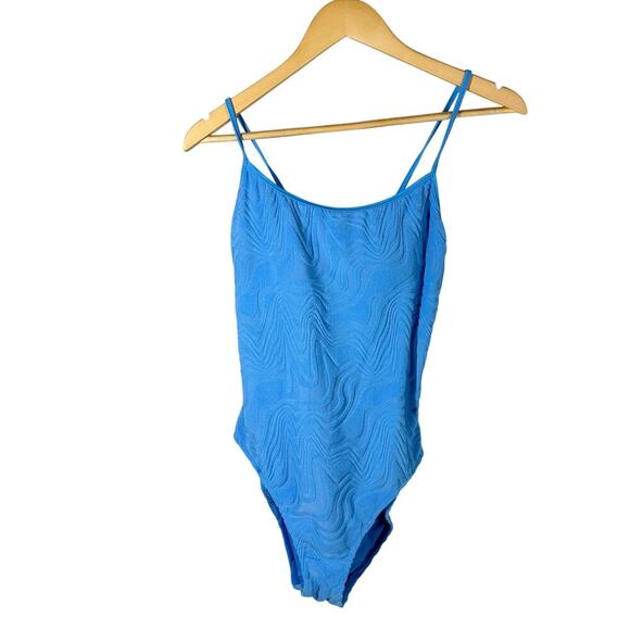 Bar III Textured Tie-Back One-Piece Swimsuit Blue Size Large - Picture 3 of 7